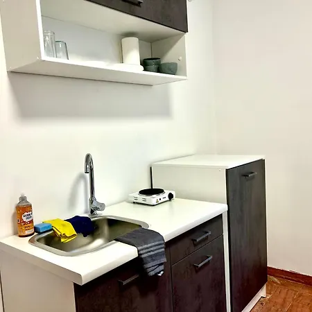 Apartment Honor-house