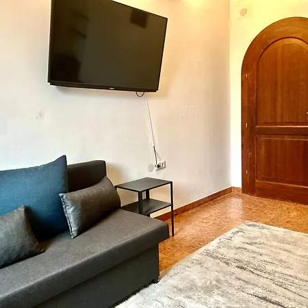 Honor-house Apartment