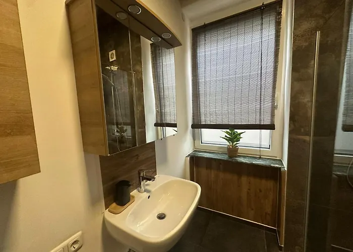 Honor-house لينتز